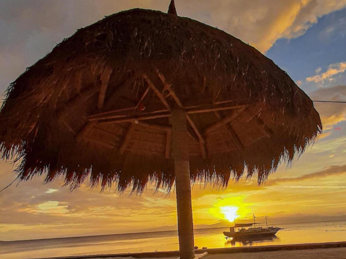 Cuestas Beach Resort And Restaurant Badian Exterior foto
