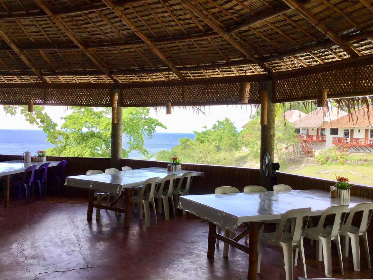 Cuestas Beach Resort And Restaurant Badian Exterior foto