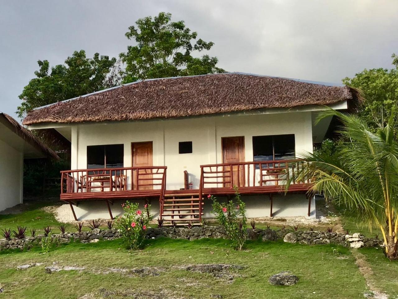 Cuestas Beach Resort And Restaurant Badian Exterior foto